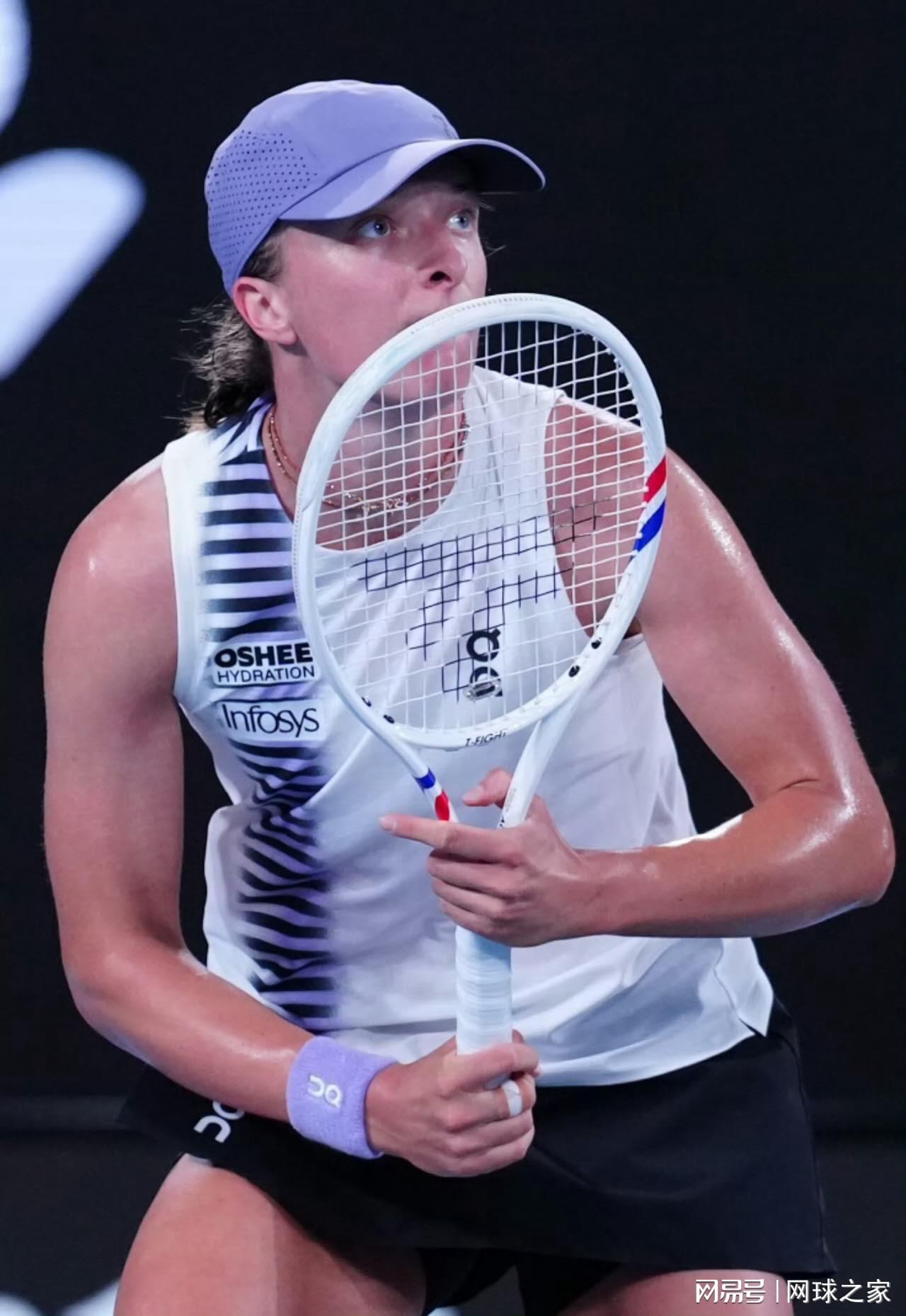 kaiyun-丝袜晋级称不看签表，瓦林卡挥别澳网，辛纳暂停逆转引一片骂声